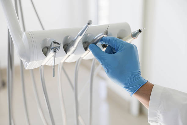 Professional Tooth Extraction technician working in Columbia, KY